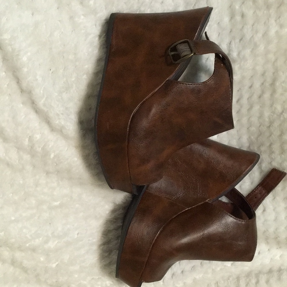 Madden Girl platform